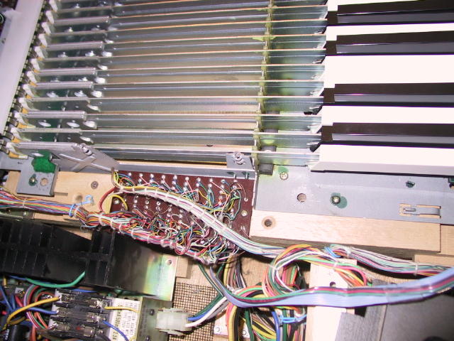 keyboard platform screws left